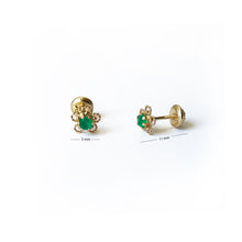 Load image into Gallery viewer, Gia Floral Emerald Filigree Studs
