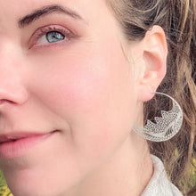 Load image into Gallery viewer, Silver Filigree Hoops Earrings