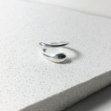 Load image into Gallery viewer, 2 Silver Drops Ring