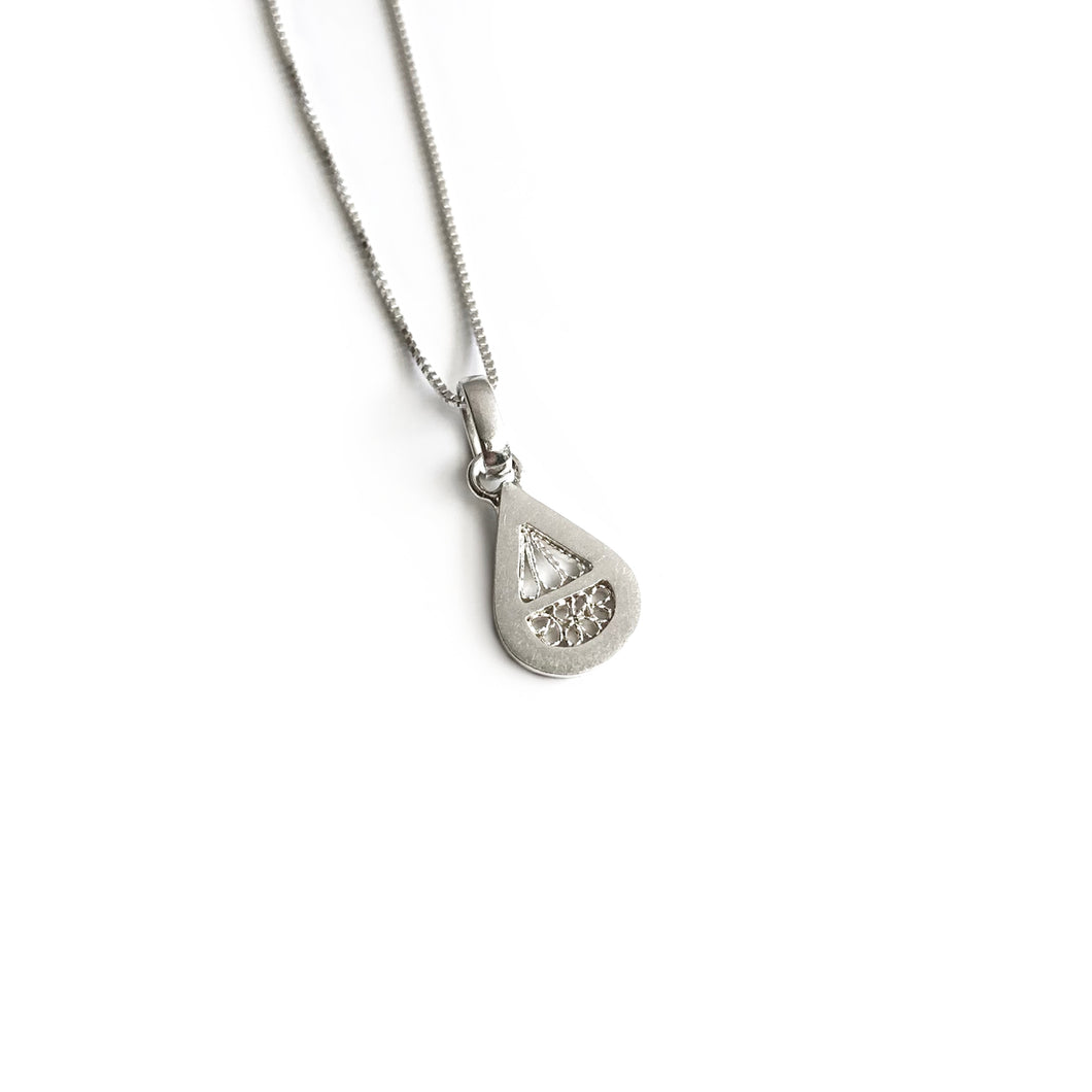 NEO teardrop pendant, silver necklace