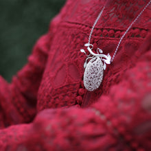Load image into Gallery viewer, Bird Nest Silver Filigree Necklace
